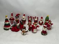 Figurines de dinosaures bleus mignons faits à la main avec des points violets en fausse fourrure, jouets en peluche, décorations de Noël, décoration intérieure, Noël personnalisé