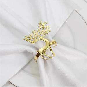 Anneau de serviette en aluminium en forme de renne de Noël, conçu pour les dîners festifs à la maison et la mise en valeur saisonnière de la table - Product Image 2