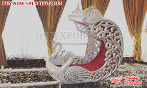 Palanquín de Madera Estilo Boda del Sur de la India, Moderno, Ligero, Color y Diseño Personalizables, Madera Tratada, Doli para Novios - Product Image 3