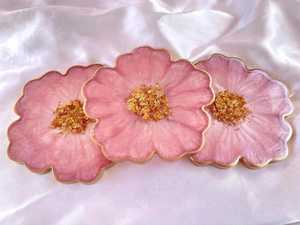 High Quality Resin Epoxy Coasters with Sculpture Flower Design for Home Decorative Wholesale Price - Product Image 5