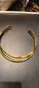 Brazalete de latón ajustable de Aura dorada Brazalete abierto hecho a mano para mujer elegante y moderna Moda diaria - Product Image 4