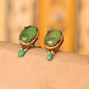 Boucles d'oreilles Gajaah intemporelles en argent sterling 925 avec pierre précieuse verte émeraude royale pour femmes, ensemble pour mariage, fiançailles et fêtes - Product Image 3