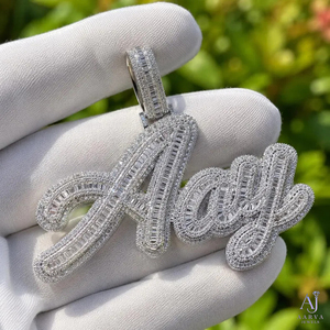 Collier Pendentif Personnalisé avec Breloque, Chaîne Cubaine Baguette Sertie de Moissanite, Plaqué Or, Bijoux Hip-Hop pour Femmes et Hommes - Product Image 3