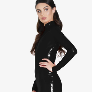 Robe moulante en latex noir à col montant, sans manches, découpes, mini, ajustée, sexy, pour soirée, couleur unie, taille cintrée - Product Image 4