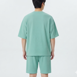 Conjunto Deportivo Informal de Verano para Hombre, Color Verde Menta, con Capucha, de Algodón, Corte Regular, Camiseta y Pantalones Cortos, con Logotipo Personalizado - Product Image 3