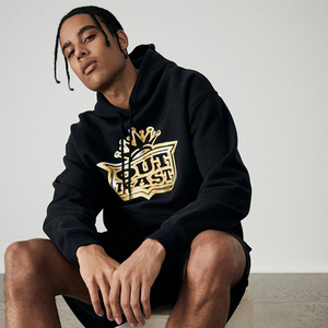 Sudadera con capucha negra de algodón grueso con efecto lavado ácido y estampado gráfico frontal en lámina dorada, estilo streetwear personalizado, hombros caídos, de secado rápido. - Product Image 4