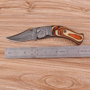 Cuchillo de caza plegable EDC de hoja recta de acero de Damasco hecho a mano con bloqueo de liner, personalizado para exteriores, OEM, marca privada, mango de madera - Product Image 6