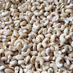 Best Rate Cashew Nuts Wholesale Ww210, Ww320 Organic Cashew Nuts Wholesale Exported To Asia, Middle East - Product Image 1