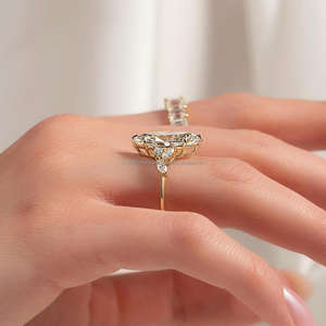 Bague de fiançailles/mariage en or 14 carats de style vintage, cultivée en laboratoire, clarté VS, taille poire, sertie à griffes, unisexe, pour les fêtes, certificat IGI - Product Image 2