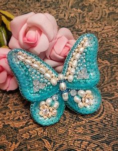 MD HANDICRAFTS Elegante Broche de Joyería Bordado a Mano con Diseño Personalizable para Bodas y Compromisos, Looks de Moda - Product Image 2