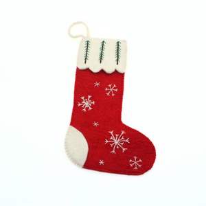 Chaussette de Noël en feutre faite à la main, rouge et blanche, pour cheminée, avec boucle de suspension - Product Image 4
