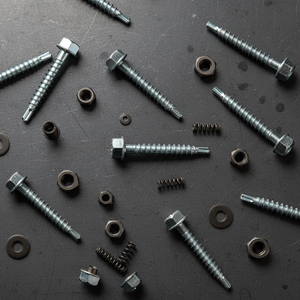Tornillos Autoperforantes de Cabeza Hexagonal de Acero al Carbono Clase 4.8 6.8, Rosca Gruesa, Modelo 16 en Pulgadas, Zincados, Disponibles para OEM, de Fábrica - Product Image 6