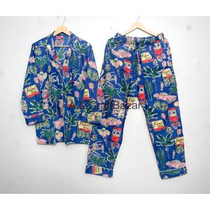 Vestido de Noche Hecho a Mano con un Diseño Hermoso, 100% Algodón, Tela Suave con Estampado Floral, Cintura Elástica y Mangas Largas - Product Image 3