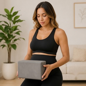 Conjunto de Maternidad de Dos Piezas, Leggings Negros con Top Corto, Transpirables, de Spandex y Nailon, Ropa de Verano para Mujer - Product Image 2