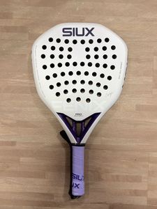 Paleta de Pickleball SIUX FENIX PRO, Goma Diamond, Viga de 23 mm, Empuñadura de EVA, Absorción de Impactos, Impermeable, Antideslizante, Ligera, Universal - Product Image 3