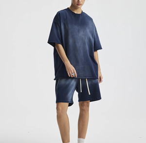 Ensemble T-shirt Hip-hop Vintage d'été Style Américain Oversize Streetwear Imprimé Étoile HeII T-shirt et Short Délavé pour Homme - Product Image 4