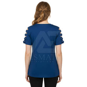 T-shirt graphique de luxe pour femme, style haut de gamme, en coton doux, coupe ajustée, décontracté et tendance - Product Image 6