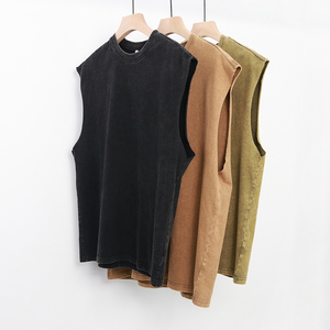 Débardeur de sport pour hommes, style gilet d'été, en matière légère, avec découpe des emmanchures et col rond, vente en gros - Product Image 1