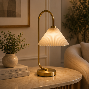 Lámpara de Mesa Metálica Summit Frame con Base Geométrica de Hierro Abierta, Pantalla de Lino Premium, Iluminación Ambiental Cálida para Hogares Modernos - Product Image 4