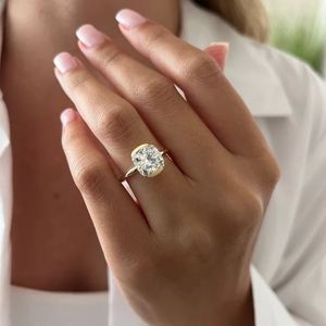 Anillo de Compromiso con Diamante Cultivado en Laboratorio de 1.6 CT, Corte Cojín, Oro de 14K, Certificado IGI, Engaste de Media Bisel, Solitario Moderno, Elegante para Propuesta de Matrimonio - Product Image 2
