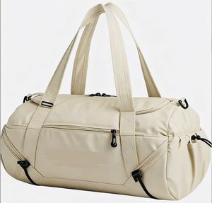 Sac de voyage en cuir véritable de qualité supérieure pour hommes, sacs en cuir respirants personnalisés pour la vente en ligne - Product Image 5