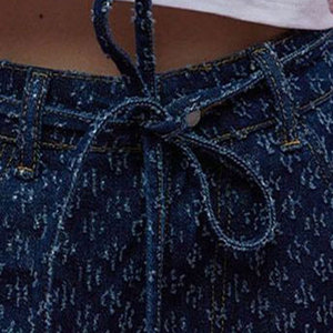 Shorts de Mezclilla para Mujer, Estilo Urbano, con Detalles Impresos con Láser, Corte Holgado, Casual y Moderno - Product Image 6