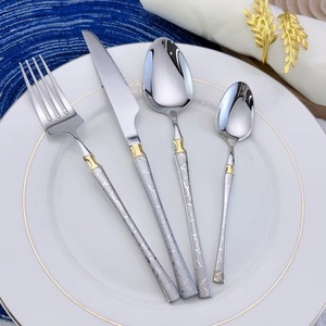 Juego de cubiertos de acero inoxidable personalizables al por mayor con mangos fantásticos, aptos para todo tipo de cocinas y comidas - Product Image 1