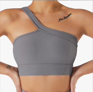 Soutien-gorge de sport de luxe pour femme à faible MOQ, respirant, écologique, sans couture, côtelé, asymétrique à une épaule, avec logo frontal, pour le yoga et le fitness - Product Image 3