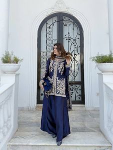 Conjunto de diseñador con bordado de hilo y zari, top de seda Rangoli con pantalón Plazzo y dupatta, completamente cosido y listo para usar. - Product Image 4
