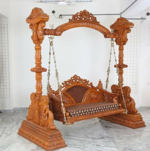 ชิงช้าไม้ทรงเอเฟรมสำหรับใช้งานกลางแจ้ง พร้อมหลังคาสีเขียวอ่อนและเบาะนั่งสีเขียวแบบมีปุ่มเย็บเข้าชุด จำหน่ายในราคาขายส่ง - Product Image 3