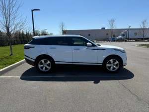 SUV de luxe de taille moyenne 2020 P340 AWD - Product Image 1