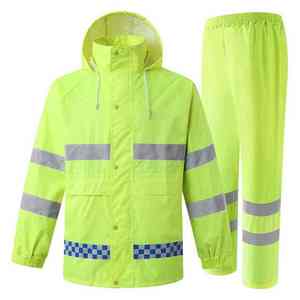 Capucha Ajustable Impermeable y Ligera de Alta Calidad y Tela Cortavientos para una Protección Total en Chaquetas y Trajes para Lluvia Intensa - Product Image 6