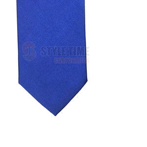 Cravate maçonnique de luxe avec texture satinée lisse, bords soignés et style formel traditionnel pour les occasions spéciales - Product Image 6