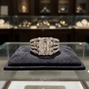 Bague de cocktail multi-bandes en or 18 carats de luxe classique avec diamant taille émeraude certifié IGI pour femme, bijoux de fiançailles et de mariage - Product Image 5