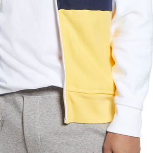 Sweat à capuche zippé pour homme avec logo personnalisable, poches kangourou, manches longues et poignets côtelés pour un ajustement décontracté, color block. - Product Image 6