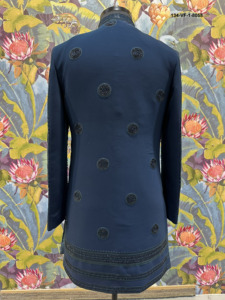 Traje Sherwani Indo-Occidental de Diseño para Hombre, Color Verde Prusia, con Ondas Fluidas, Bordado Tonal en Base TR Lachko, Ropa Étnica - Product Image 2