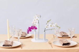 Florero Triple Blanco con Base Ovalada, Portaflores Minimalista para Centro de Mesa de Boda, Comedor y Decoración Moderna del Hogar - Product Image 1