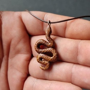 Collier en bois pour commande en gros, finition haute brillance, article personnalisé d'usine, pour l'approvisionnement mondial - Product Image 5
