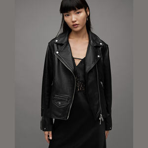 Veste en cuir de vachette noire de luxe, doublée de fourrure, imperméable et coupe-vent pour femme, veste en cuir de moto personnalisée pour l'hiver et les activités de plein air - Product Image 4