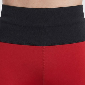 Leggings de compression pour homme, extensibles dans quatre sens, soutiennent les muscles pendant les entraînements de haute intensité, avec logo personnalisé. - Product Image 3