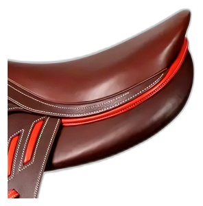 Selle d'obstacle en cuir marron personnalisée avec arceau en bois pour l'entraînement et la compétition, style western, quincaillerie en laiton - Product Image 2