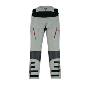 Pantalones textiles para motocicleta diseñados para viajes de larga distancia con tejido transpirable y armadura para rodillas de nivel CE 1. - Product Image 3