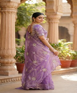Sari de Fiesta Moderno de Seda Satinada Suave de Diseño Fendi con Blusa Bordada a Mano con Corte Arco y Costuras 85598 Maruti Fab Jalpa - Product Image 1