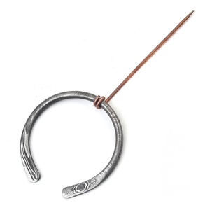 Broche de manteau artisanale en acier au carbone, aiguille en cuivre, forgée sur mesure, qualité industrielle, Pasha Enterprises, garantie 3 ans pour manteau - Product Image 5