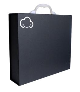 กล่องของขวัญสั่งทำพิเศษจากโรงงาน ขายส่ง กล่องกระดาษแข็งสีดำเรียบหรูหรา พิมพ์ลายตามสั่ง ปิดด้วยแม่เหล็ก ลายนูน - Product Image 1