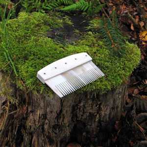 Peine para el cabello de hueso animal con mango de madera grabado con láser, nuevo diseño, peine de moda para salón, para hombres y mujeres, artesanía vikinga natural - Product Image 4