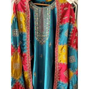 Hermoso conjunto Dupatta superior y elegante para mujer para fiestas - Product Image 2