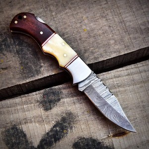 Couteau de poche pliant en acier Damas forgé à la main, étui en cuir, qualité industrielle OEM, garantie 3 ans, cadeau, vente en gros, tendance USA - Product Image 2