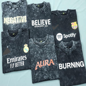 Camisetas de hombre de corte holgado, estilo vintage, con estampado batik, lavado a la piedra y efecto ácido, bordado a máquina, de tejido grueso, en stock. - Product Image 1