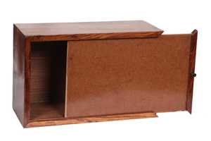 Caja Rectangular Tallada a Mano en Madera Maciza con Diseño de Ciervo y Árbol para Decoración de Mesa - Product Image 4